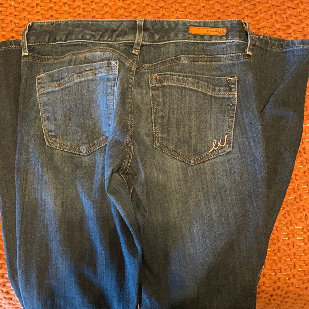 Women’s Express jeans